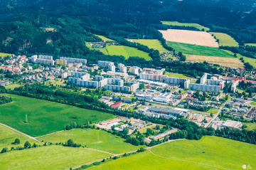 Letecký pohled na největší sídliště v Trutnově